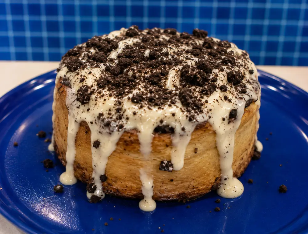 Oreo cinnamon roll