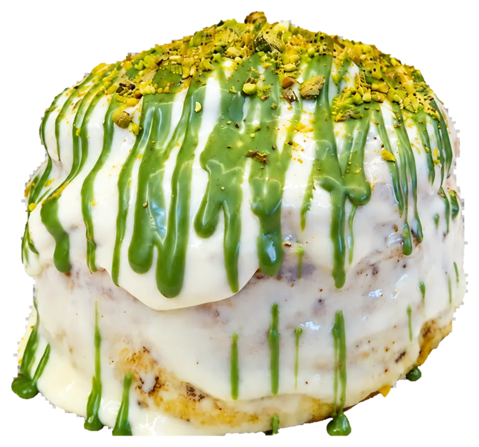 Pistachio cinnamon roll
